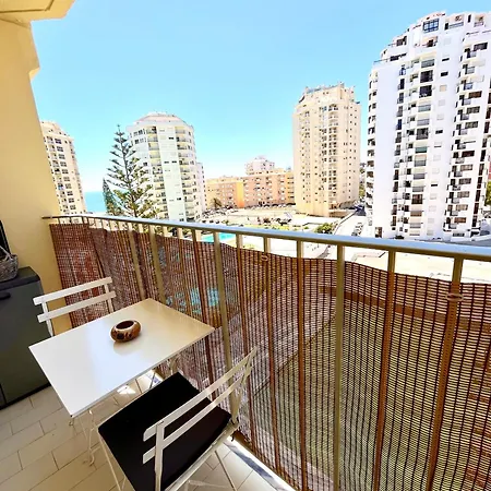 Casa Da Na Torre Castelo * Armação de Pêra