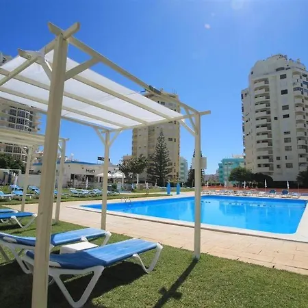 Casa Da Na Torre Castelo * Armação de Pêra